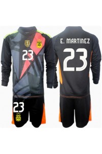 Argentina Emiliano Martinez #23 Keeper Babyklær Hjemme Fotballdrakt til barn Copa America 2024 Lange ermer (+ Korte bukser)